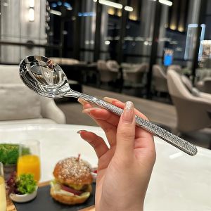 Muỗng Ăn Súp / Uống Nước Bằng Thép Không Gỉ Với Tay Cầm Dài Tiện Dụng 20cm LAZYL