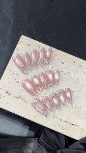 【HANDMADE+Free Glue】Artificial Nail Gem Garden Cats Eye Garland Sequins Phototherapy Fake Nail Patch Press on Nails Reusable