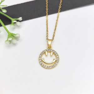 Womens accessories: copper micro-inlaid zircon simple stainless steel necklace light luxury trendy niche collarbone jewelry geometric fashion OL