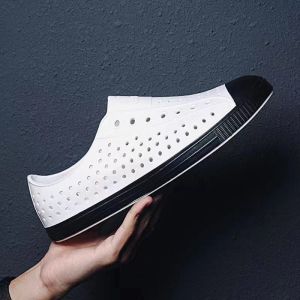 Giày siêu nhẹ đi mưa Nam Nữ hoạt hình êm chân có lỗ thoáng khí chống thấm nước Maipy G025 (Đen full)