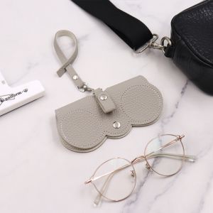 Pouch Kacamata Gantung Tali Dan Kait Leather Glasses Case Sarung Pelindung Sunglasses Case Anti Lecet Kotak Tempat Penyimpanan Kacamata Portable Gantung