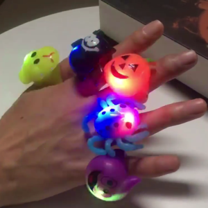 Luminous Prom Party Finger Lights Pumpkin Skull Glowing Ring Novelty Halloween Decor Flashing Toys