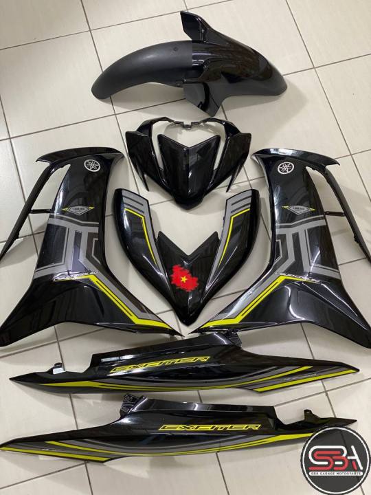 COVERSET BODYSET LC135 LC V8 M BLACK HITAM PATTERN LINE FUEL INJECTION FI YAMAHA SIAP TANAM