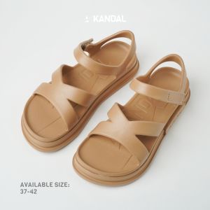 KANDAL KD0105 Akross รองเท้าแตะแฟชั่น สีน้ำตาล Latte Brown แบบรองพื้น Flat สำหรับผู้ชาย/ผู้หญิง น้ำหนักเบา กันน้ำแห้งไว ไซส์ 37-42