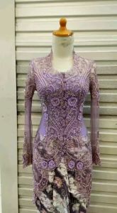 Set kebaya pesta moderen