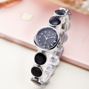 Fashionable womens watch with steel strap Korean-style womens bracelet watch