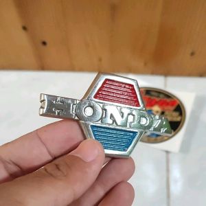 Logo Sayap Honda C70: Aksesoris Motor yang Menarik