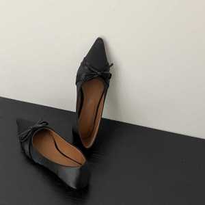 [Free Shipping] WomenS Satin Autumn And Winter Shallow-Toe Pumps With Bowknot Inner Height-Increasing Pointed-Toe Flats
