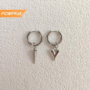 【PCWFKef】 ต่างหูแฟชั่นจี้รูปดาวหัวใจแบบอสมมาตรสำหรับผู้หญิงต่างหูแบบหัวเข็มขัดรูปทรงเรขาคณิตแบบเรียบง่ายของขวัญเครื่องประดับ