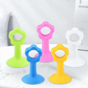 4ชิ้นลูกบิดประตูแบบพกพาแผ่นรองจุกดูดซิลิโคนสำหรับใช้ในครัวเรือนที่จับประตูกันกระแทกแผ่นป้องกันความเสียหาย