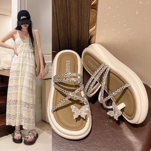 Rhinestone Bow Slippers: A Stylish Addition to Your Summer Wardrobe