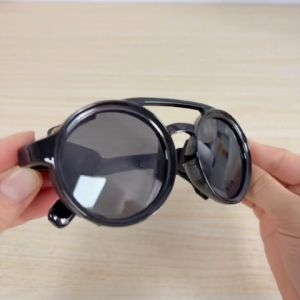 Retro Sunglasses Men Women Leather Round Glasses Vintage Goggles Anti Wind Outdoors Sports Sun Glasses UV400 Summer Traveling Steampunk Sunglasses Men Women Classic Sun Glasses