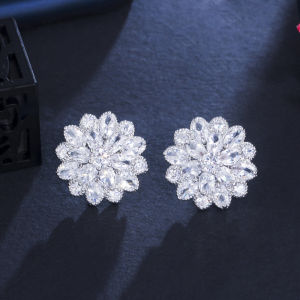 SEQUITO Exquisite Girly Jewelry Silver Plated Full Micro Pave Twinkling Oval Shaped AAA Cubic Zirconia Floral Stud Earrings Women Anniversary Gift SE664