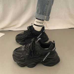 รองเท้าคุณพ่อรองเท้ากีฬาเด็กกันลื่นพื้นหนาสำหรับฤดูใบไม้ผลิของผู้หญิง 2023 รุ่นใหม่ ins รองเท้าตาข่ายสำหรับเด็กวัยกลางและวัยโตเข้าได้กับทุกชุด