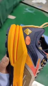 [Original]  Brooks  Mens Shoes   Shock-Absorbing Cross-Country Hiking Shoes Non-Slip   Rock