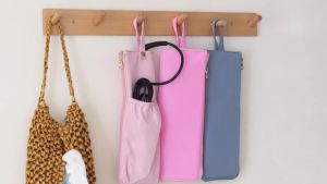 Lifeplus Holder & Mat for Hot Tools Curling Iron Flat Iron Heat Resistant Hair Tools Travel Bag - Ideal for Home Travel Gift (Beige)