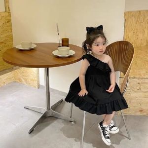 SUKAL ชุดเจ้าหญิง เดรสเด็กหญิง เดรสปาดไหล่เด็กผู้หญิงผ้าคอตตอนลินินระบายน่ารักชุดเจ้าหญิง ชุดสาวน้อย เหมาะสำหรับเด็กผู้หญิงอายุ 1-8 ปี