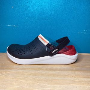 รองเท้าแตะ Cr s Lite Ride ผลิตจากยางอย่างดีนิ่มเบาไม่ลื่นใส่สะอาดเท้ายินดีต้อนรับสู่ร้านค้าของฉัน