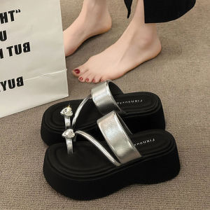 Free Shipping Thick-Soled Platform Sandals For Women Suitable For Outdoor Wear In Summer 2026 New Style Silver Color Slip-On Beach Sandals