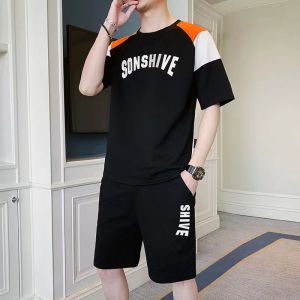 ผู้ชายแห้งเร็วกีฬาฤดูร้อนแขนสั้นกางเกงห้าจุดหลวมวิ่งสบายๆดูดซับเหงื่อชุดสองชิ้น
