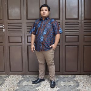 Baju kemeja pria batik lengan pendek jumbo cowok bigsize ukuran besar