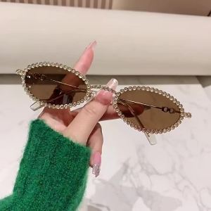 2024 Oval diamond-encrusted sunglasses ins Popular bling Blue light blocking sunglasses