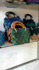 Tas Rajut Talikur Motif Mawar / Tas Talikur Pesta / Tas Talikur Wanita / Tas Rajut Tali kur Selempang / Tas Tali kur HP / Tas Pesta Rajut Talikur / Tas Talikur Motif Kerang Mutiara