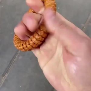 Highly polished nine-turn lotus finely carved monkey head single-loop mens Buddhist prayer bead bracelet wild walnut wholesale