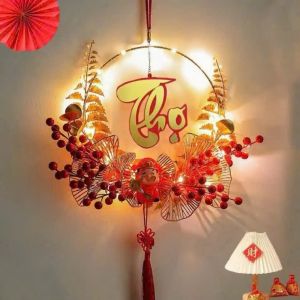 Vòng Treo Tết Phong Thủy Có Đèn LED – Đồ Trang Trí Tết Treo Cửa Treo Tường Chữ Phú Lộc Thọ Tết