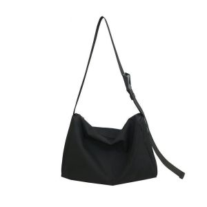 Waterproof Large Capacity Shoulder&Messenger Bag for School&Sport Casual Crossbody Bag Nylon Material Fashion Sling Bag