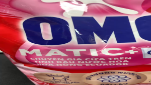 Nước giặt matic cửa trên tinh dầu hoa hồng ecuador túi 3.6kg