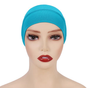 Hijab Berkerudung Wanita Muslim Hijab Topi Salju Kain Rajutan 穆斯林女式连帽头巾针织布雪帽头巾 Muslim Womens Hooded Hijab Knitted Fabric Snow Hat Hijab