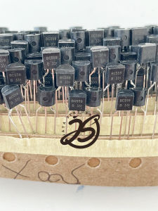 10 BUAH BC559 ROLL ASLI ORIGINAL KEC TRANSISTOR BC 559 ROLL ORI ups