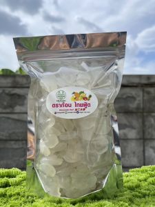 ลูกชิดอบ แบบไม่แห้ง (ขอคนรับได้) เป็นลูกชิดอ่อนคัดเฉพาะเม็ดนิ่ม หนึบๆ ไม่มีไตแข็ง(สูตรของทางร้าน) ขนาด 500 กรัม หวานนิดหน่อย มีส่วนผสมของน้ำตาล ทานได้ทุกเม็ด ควรแช่ตู้เย็น