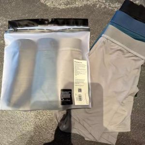 Free Shipping LULU Mens underwear made with skin-friendly colored cotton seamless design loose and comfortable fit featuring a four-corner style