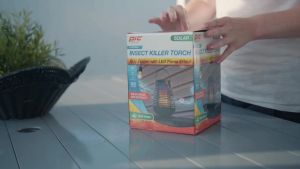 PIC Portable Bug Zapper 600V Solar Powered Insect Trap & Fly Zapper for Outdoor Use LED Flickering Flame Activates Automatically in Dark Weatherproof Outdoor Fly Trap Kills Bugs on Contact