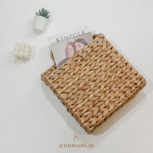 Vas Bunga Anyaman Eceng Gondok/Vas Gantung kotak/Keranjang Tempat Majalah Buku