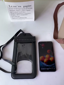 Touch Screens Waterproof Phone Protector Transparent Design Secure Lanyard Phone Pouch for Outdoor Beach Snorkeling