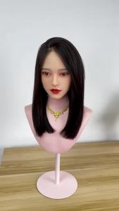 Womens wigs shoulder-length wigs French style beautiful black wigs that look natural. Womens Wig