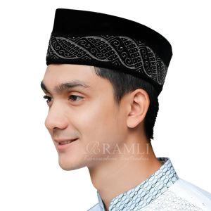 Ramli Songkok Lukis Black Sierra AC Tinggi 9