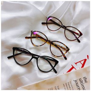 Kacamata hitam Wanita Korea Kacamata Anti Radiasi Fashion Cat Eye Eyeglasses