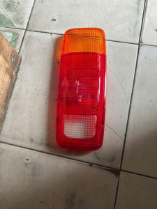 Nắp đèn hậu xe tải KIA 1t41t25 k3000 k165 k140 k2700...giá 1 cặp và 1 bên hàng thay thế.