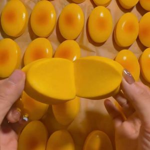 INTOONE Tăng chậm Đồ chơi giảm căng thẳng Mềm mại Bánh Phô Mai Mềm Mại Đồ chơi bóp và giải nén Sáng tạo Quà tặng hài hước Đồ chơi bóp Trẻ em lớn