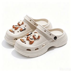 [Free Shipping] 2026 Summer New WomenS Croc Shoes For Outdoor Beach Comfortable Closed-Toe Cute Cartoon Fashion WomenS Closed-Toe Shoes