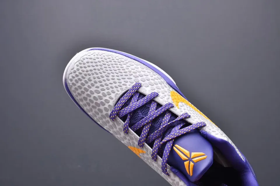 Kobe ad lakers store home