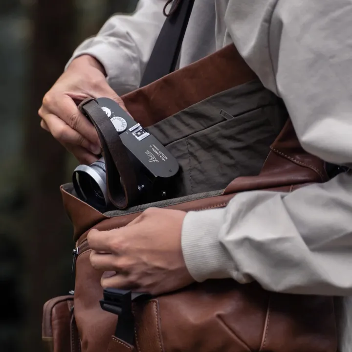 Wotancraft%20PILOT%20LEATHER%20TRAVEL%20CAMERA%20BAG%207L%20UPGRADED%20-%20Image%208