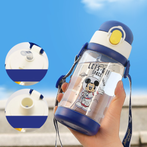 แก้วน้ำหลอดพร้อมส่งในไทย ขวดน้ําพลาสติก ถ้วยหัดดื่ม พร้อมหลอดดูด แก้วน้ำหลอดสำหรับเด็กเล็กหญิงและชาย ถ้วยฟาง แบบพกพา ขนาดเล็กน่ารัก ช่วยให้เด็กๆ ดื่มน้ำได้ง่ายขึ้นโดยไม่กระเซ็นหรือรั่วไหล