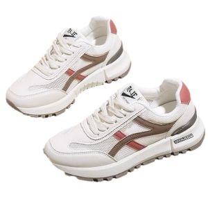 รองเท้าสีขาวสไตล์ใหม่อเนกประสงค์พื้นหนารองเท้าลำลองตาข่ายกลวงรองเท้ากีฬาผู้หญิงระบายอากาศได้ TREND CENTER