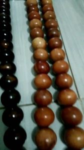 TASBIH RAKSASA: Tasbih Jumbo 40 mm & Desain Unik