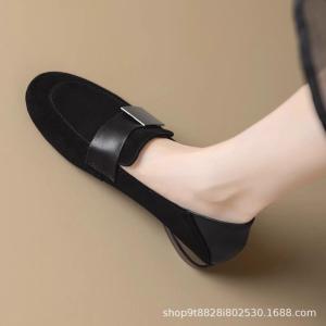 Free Shipping 2026 New Spring Collection: Fashionable Women’S Flat Shoes With Soft Leather And A Matte Finish Featuring A Low Heel Soft Sole And A Slip-On Design